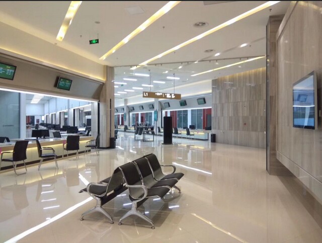 泰州興化市政務(wù)服務(wù)中心200窗口液晶叫號系統(tǒng)、PAD評價系統(tǒng)、觸摸查詢系統(tǒng)、自